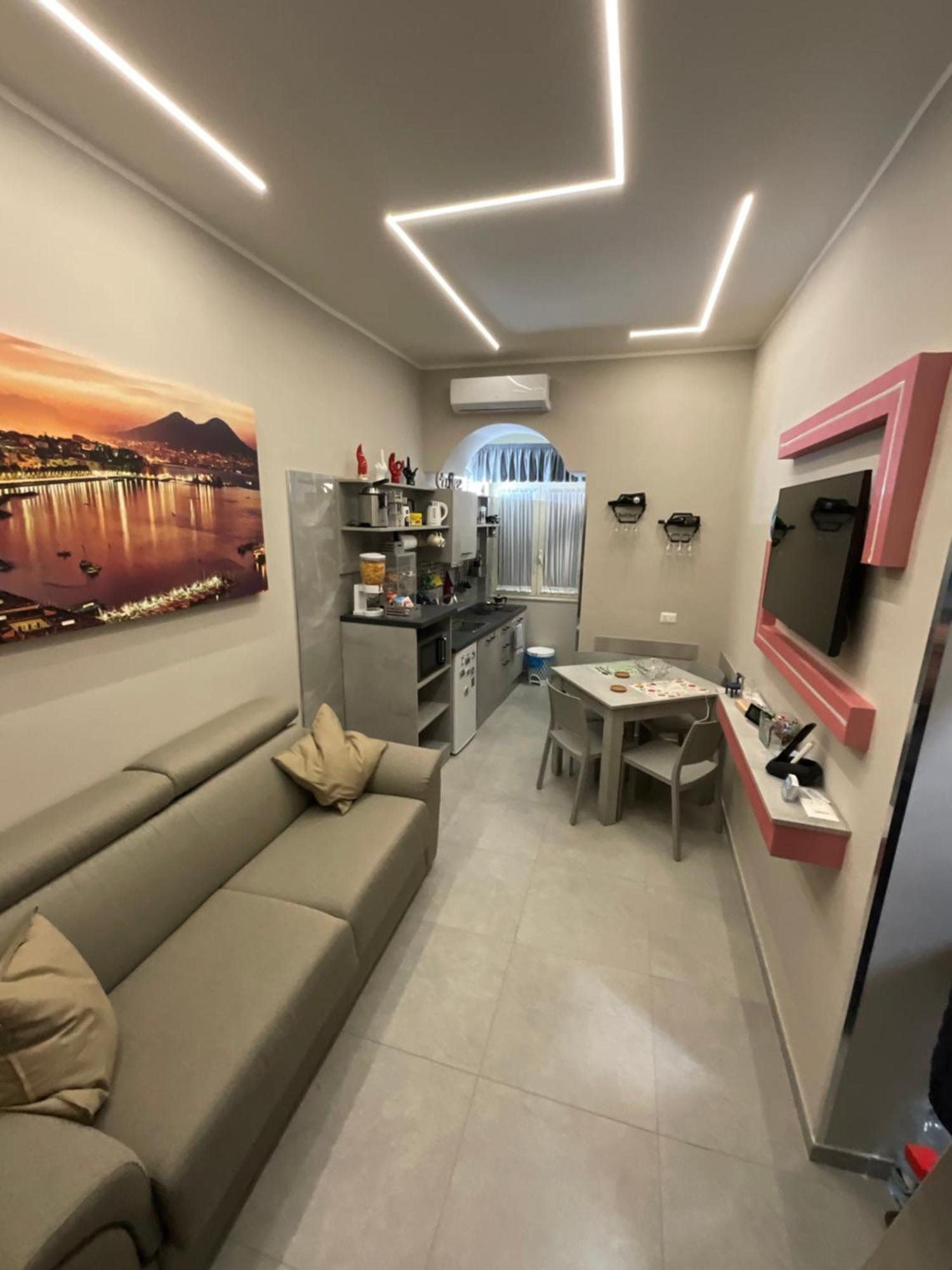 B&B Piccololucio2 Napoli Ngoại thất bức ảnh